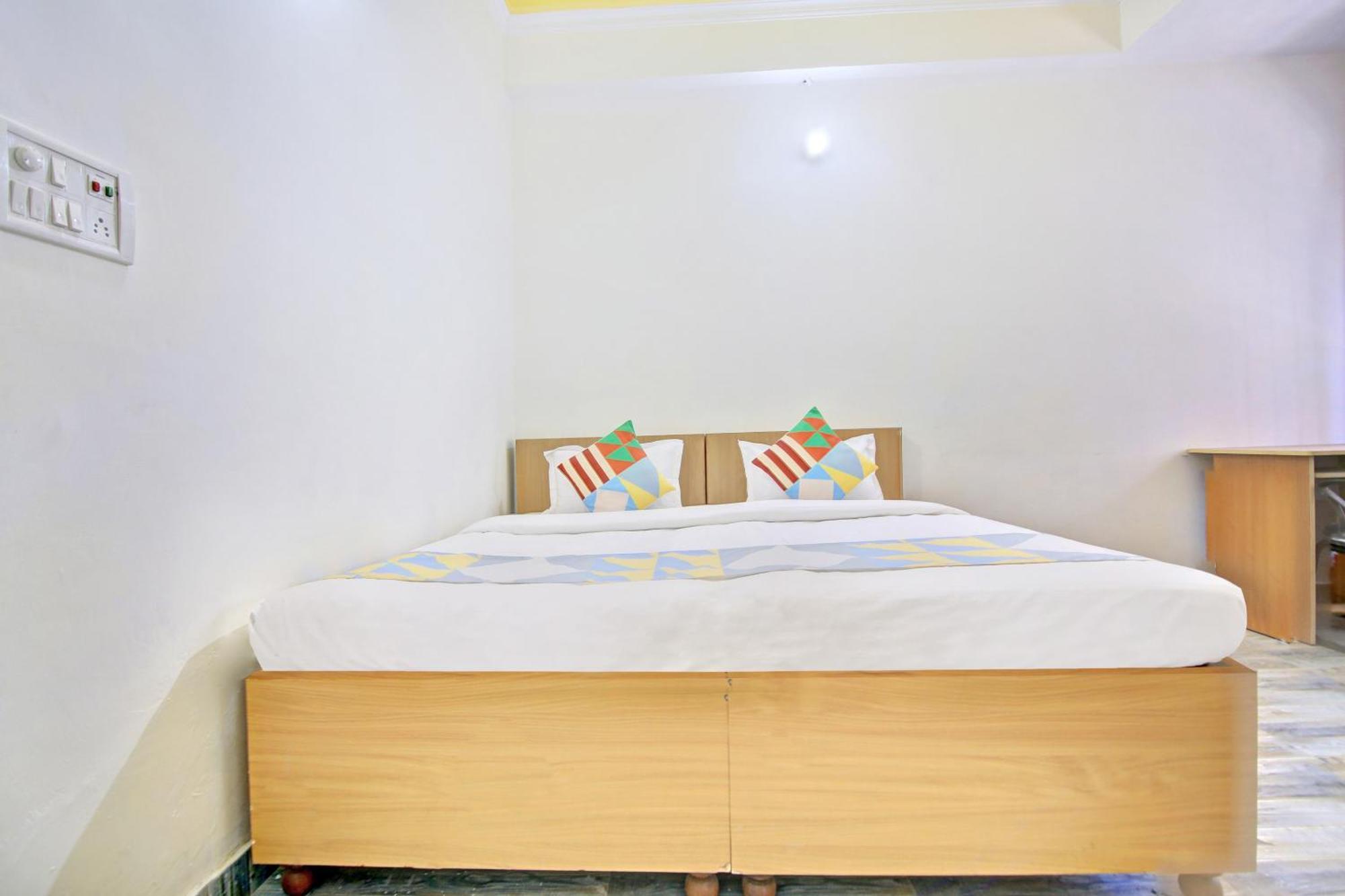 Home 78802 Balaji Bhawan Jhajra Ngoại thất bức ảnh