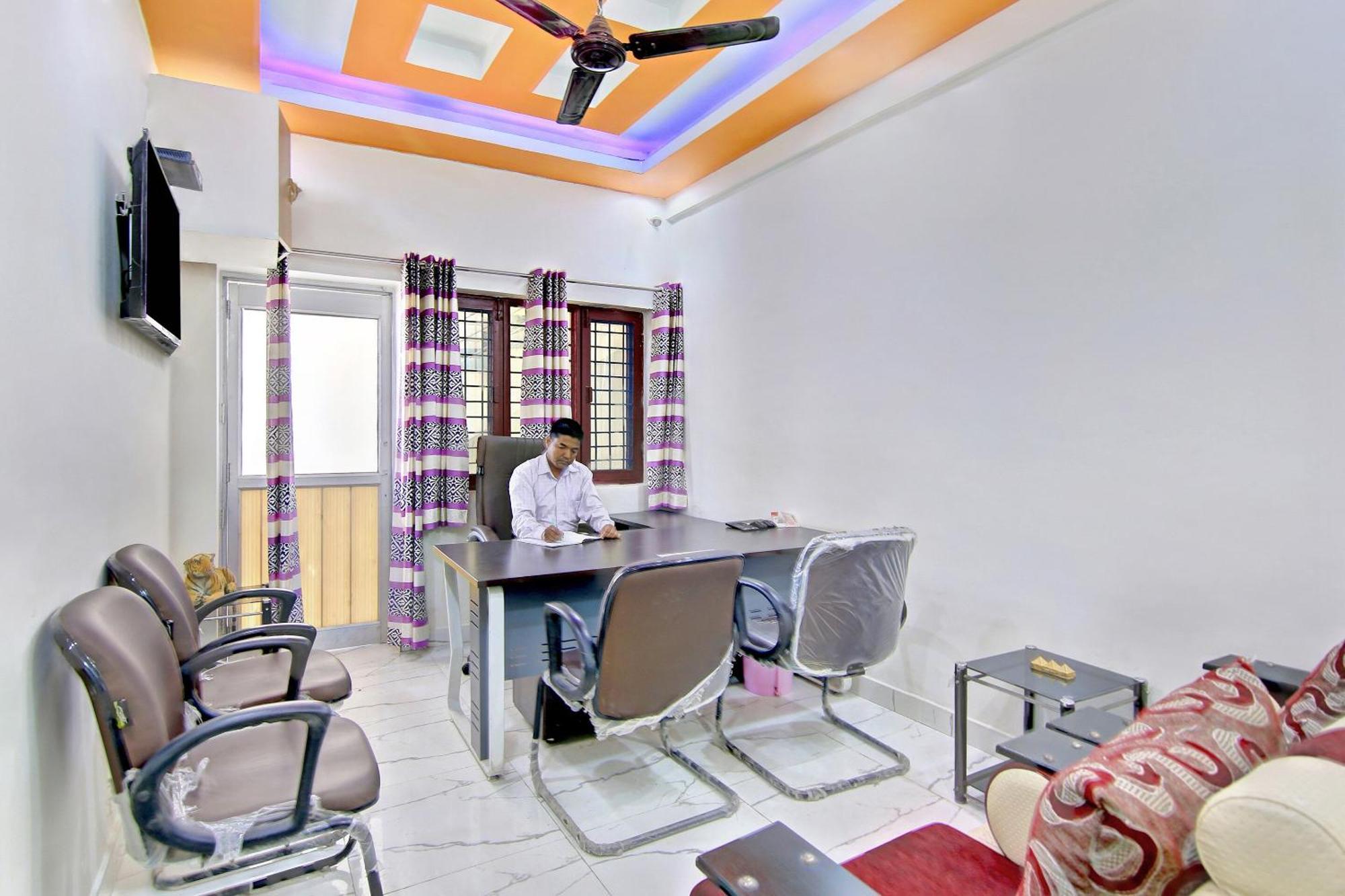Home 78802 Balaji Bhawan Jhajra Ngoại thất bức ảnh