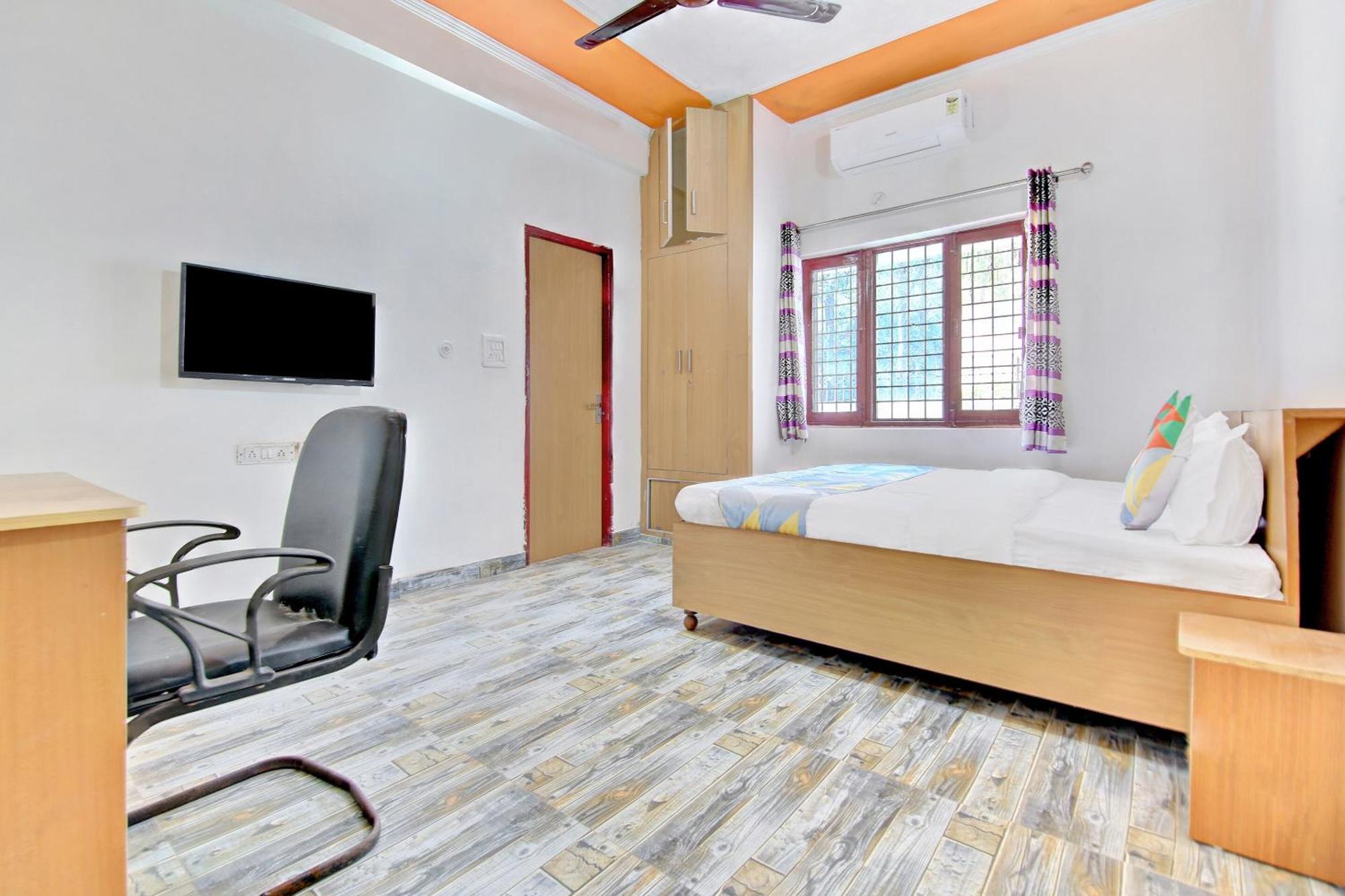 Home 78802 Balaji Bhawan Jhajra Ngoại thất bức ảnh